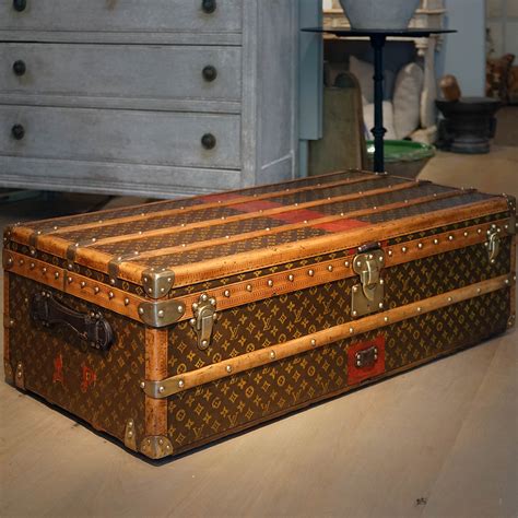 louis vuitton trunk show|Louis Vuitton original trunk.